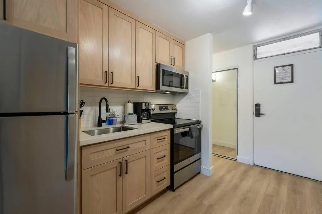 Kihei Bay Surf 140 - Remodeled Ground Floor Kihei Gem Across From Beach 0*,  Estados Unidos da América