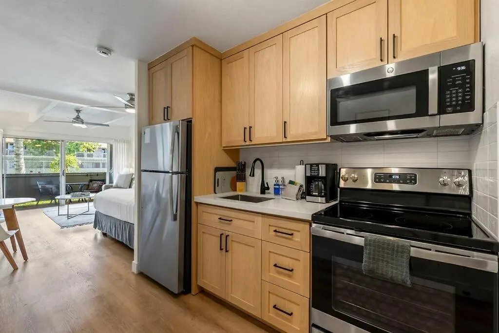 Kihei Bay Surf 140 - Remodeled Ground Floor Kihei Gem Across From Beach
